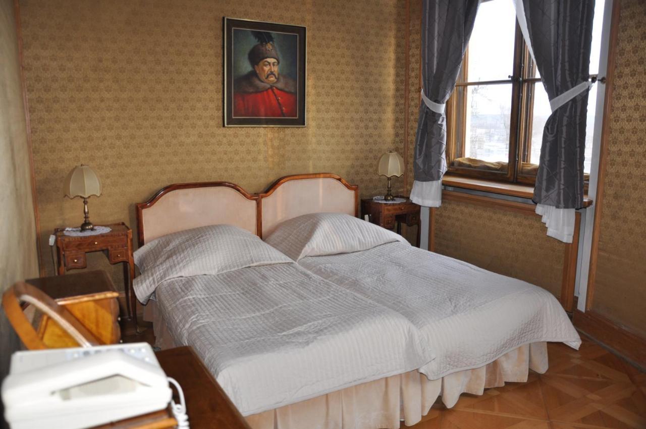 Hotel Zamek Pultusk Dom Polonii Exteriör bild