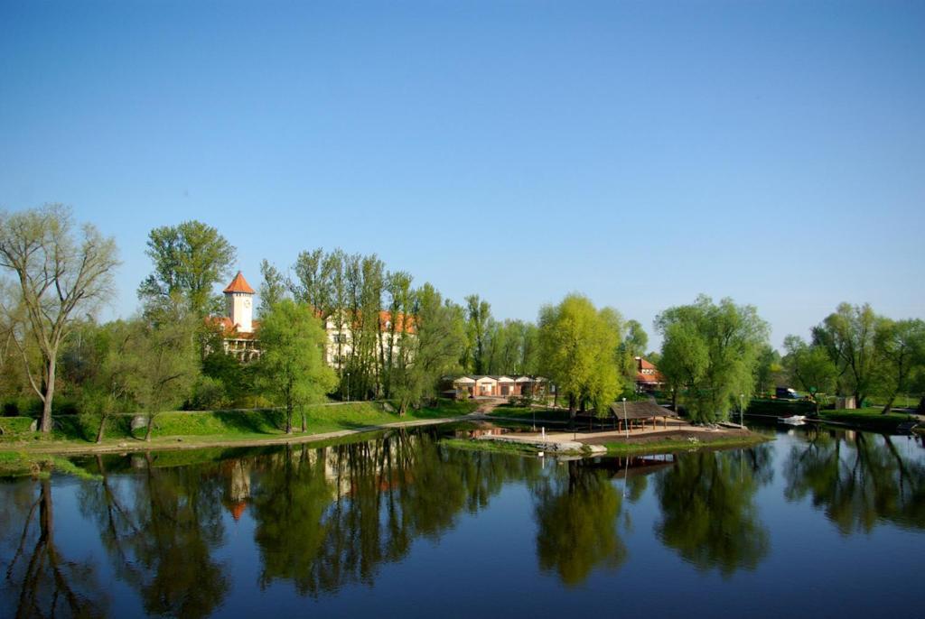 Hotel Zamek Pultusk Dom Polonii Exteriör bild